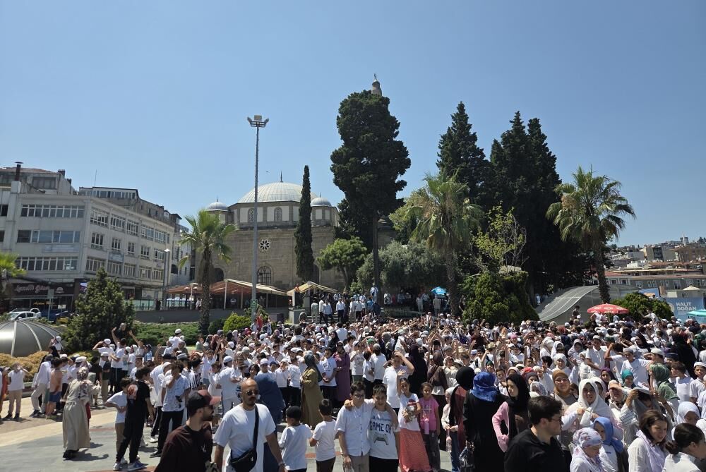 Samsun Haber. Samsun'da 2 bin öğrenci Büyük Cami'de buluştu