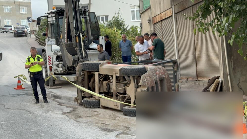 samsun haber Samsun'da forklift devrildi: 1'i ağır 2 yaralı