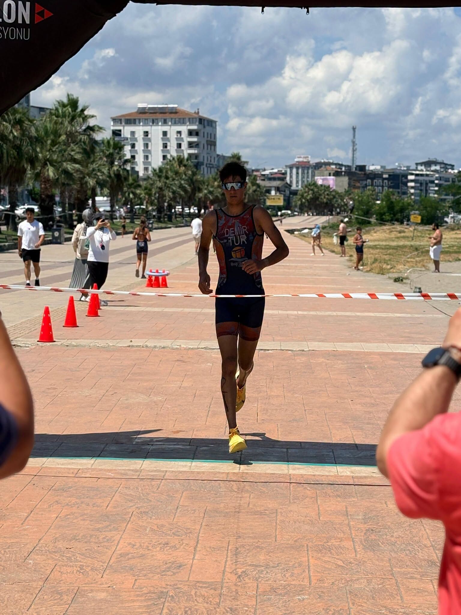 Samsun'da ilk triatlon heyecanı yaşandı