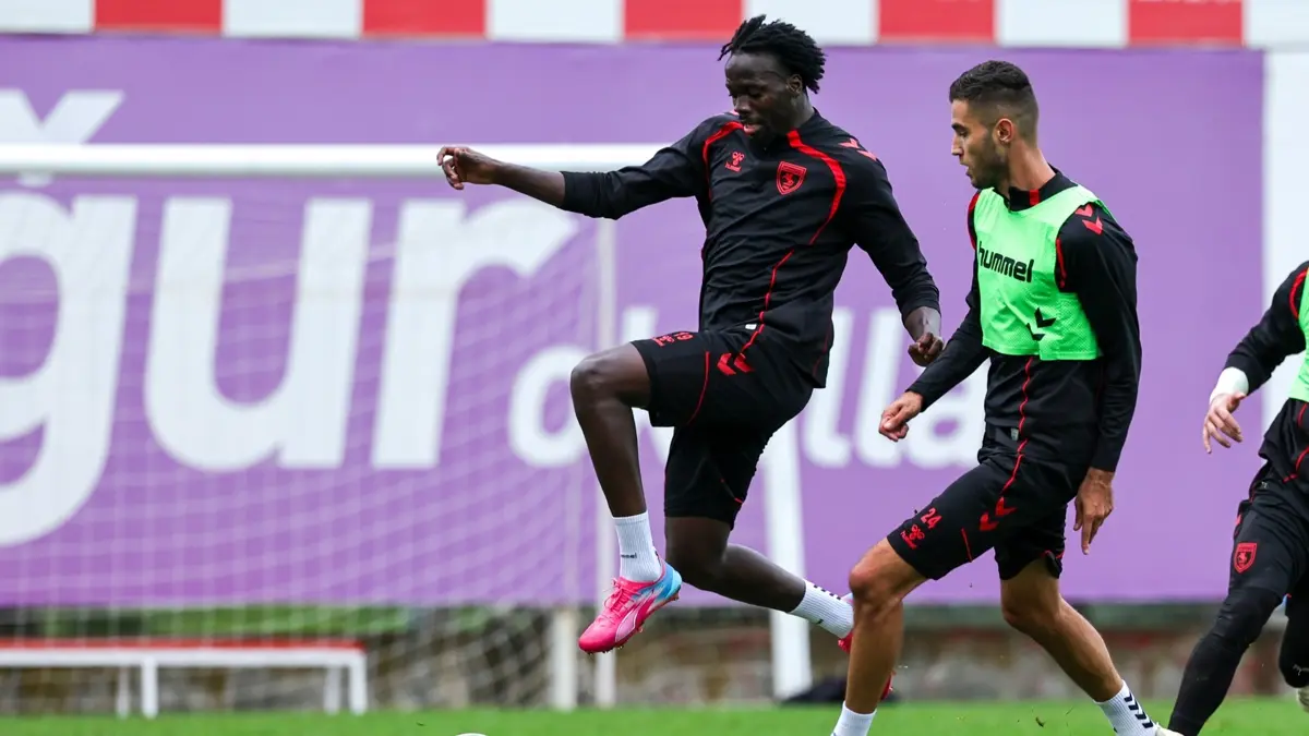 Samsunsporda Ndiaye Kampa Katildi