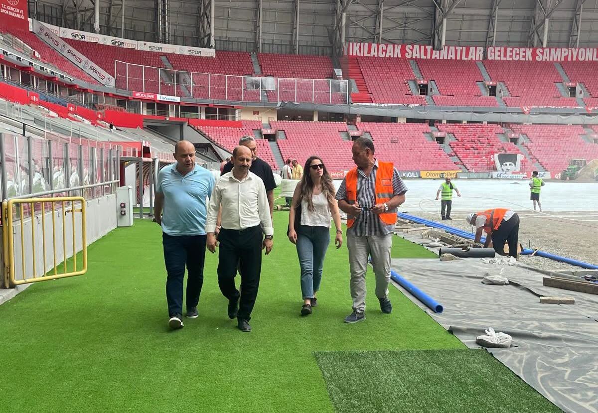 Samsunspor Haber: Samsunspor'un stadında zamanla yarış! İlk maça yetişecek mi?