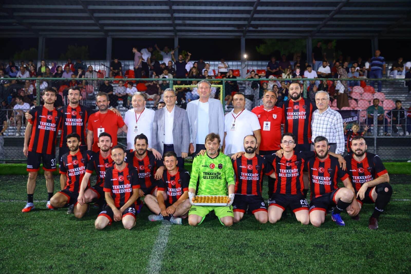Tekkeköy'ün gururu Çimenli FK yarı finalde