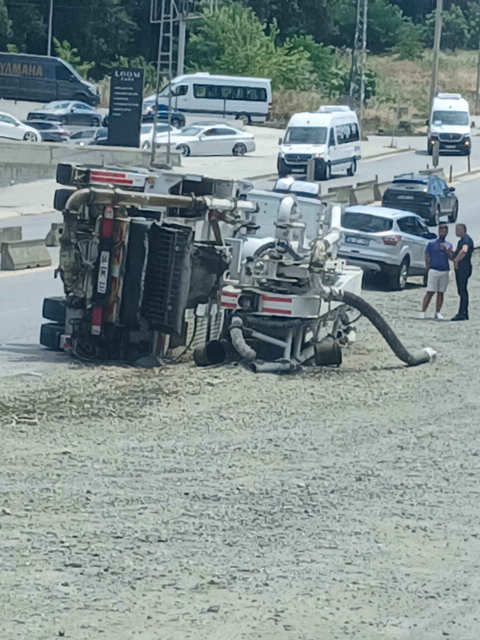 samsun haber: Samsun'da beton mikseri devrildi!