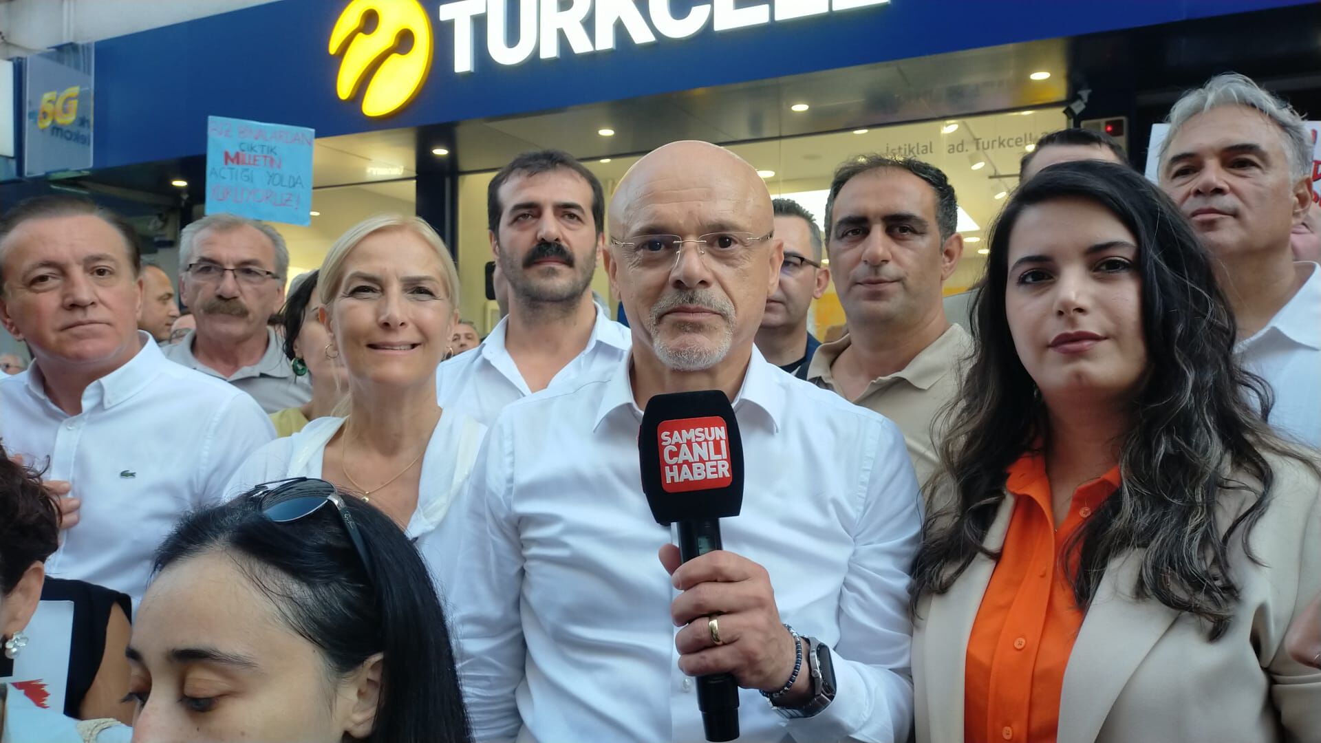 samsun haber Samsun'da Özgür Özel İletişim Ofisi açıldı! "Yeni bir yürüyüşü başlatıyoruz"