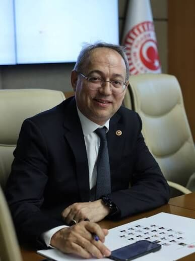 samsun haber: MHP'li İlyas Topsakal'dan sınavsız eğitim sistemi çağrısı