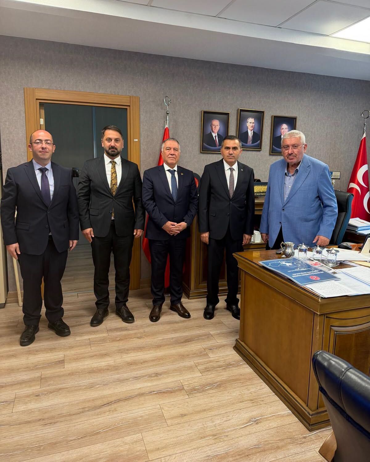 MHP Samsun İl Başkanı Burhan Mucur'dan MHP lideri Devlet Bahçeli'ye kongre raporu