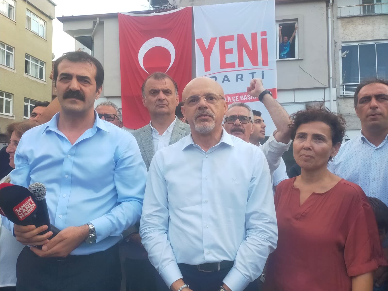 CHP İlkadım'da toplu istifa! Yeni Parti'ye katıldılar