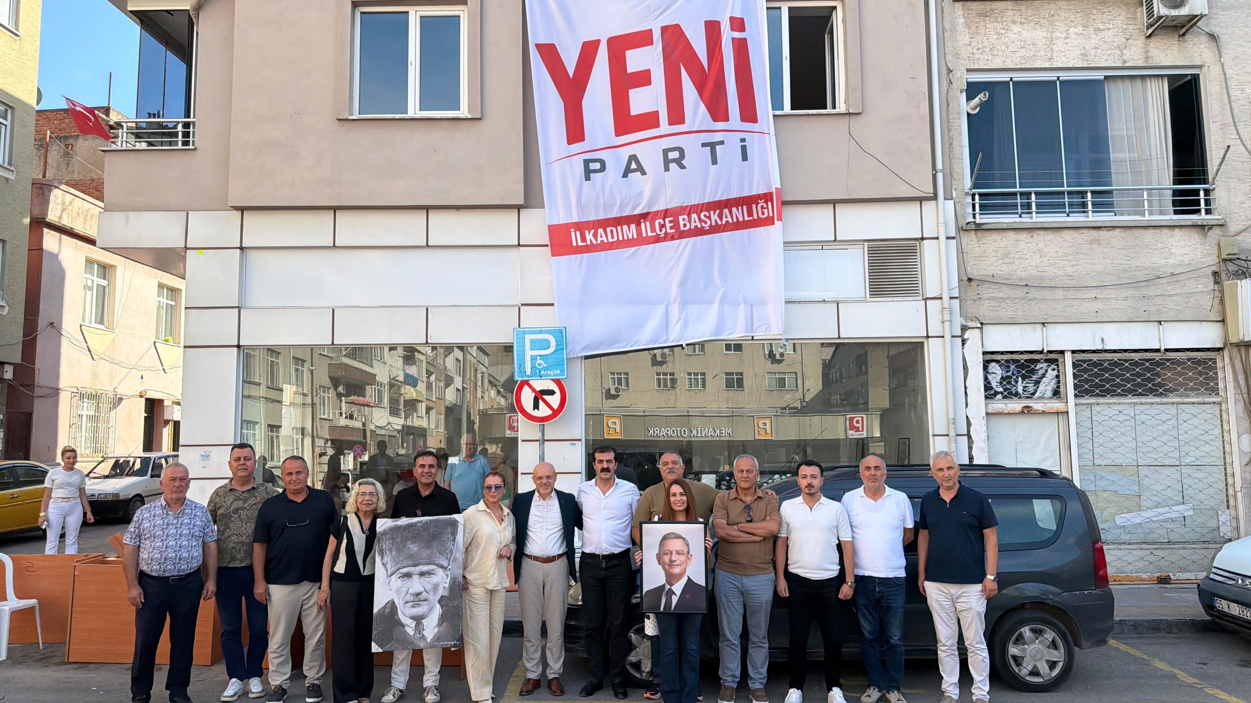 samsun haber CHP'li İlkadım Belediye Meclis üyeleri Yeni Parti'ye katıldı