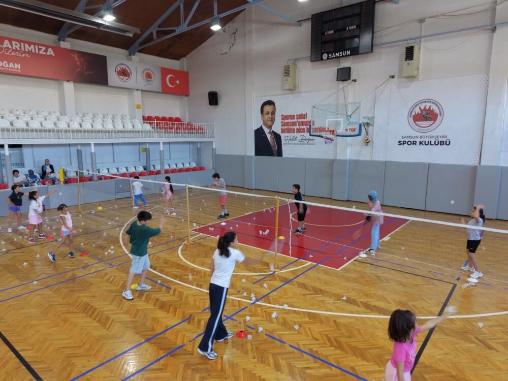 Samsun Haber. Samsun'da çocuklara 11 branşta ücretsiz spor fırsatı