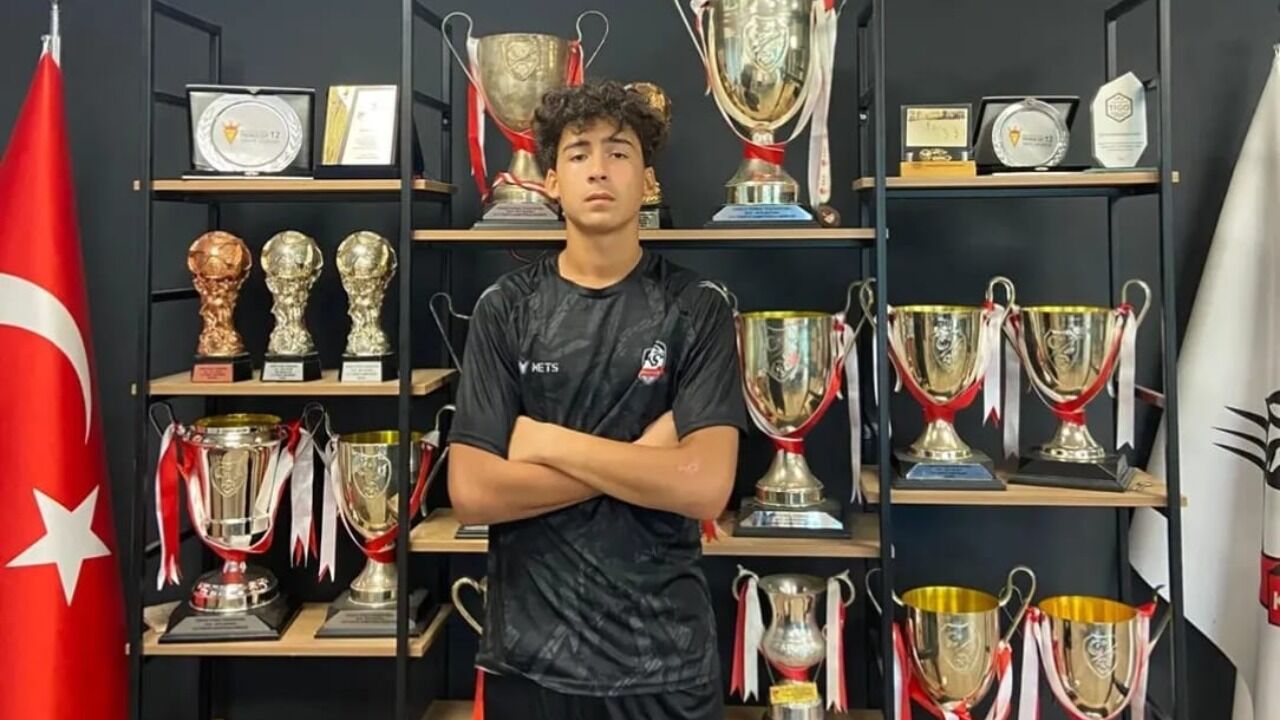 SAMSUNSPOR HABER: Samsunspor geleceğe yatırım yaptı! Genç kaleci imzayı attı