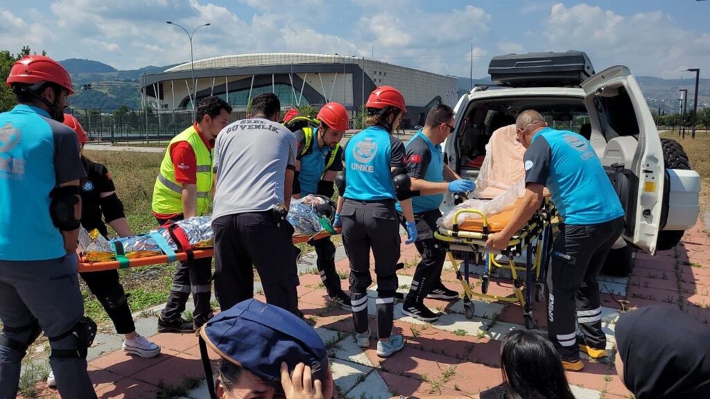 samsun haber: Samsun'da tramvay istasyonunda hareketli dakikalar!