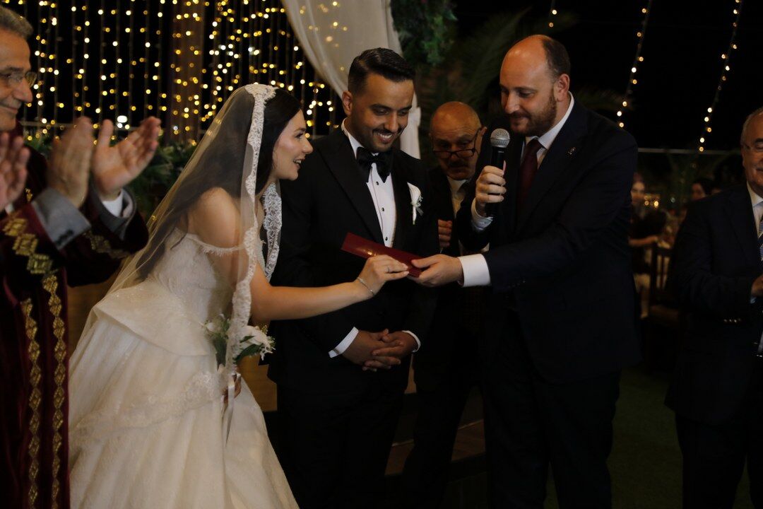 Samsun'da görkemli nikah! Ahmet Efe Şişman ile Hilal Kayhan dünyaevine girdi 