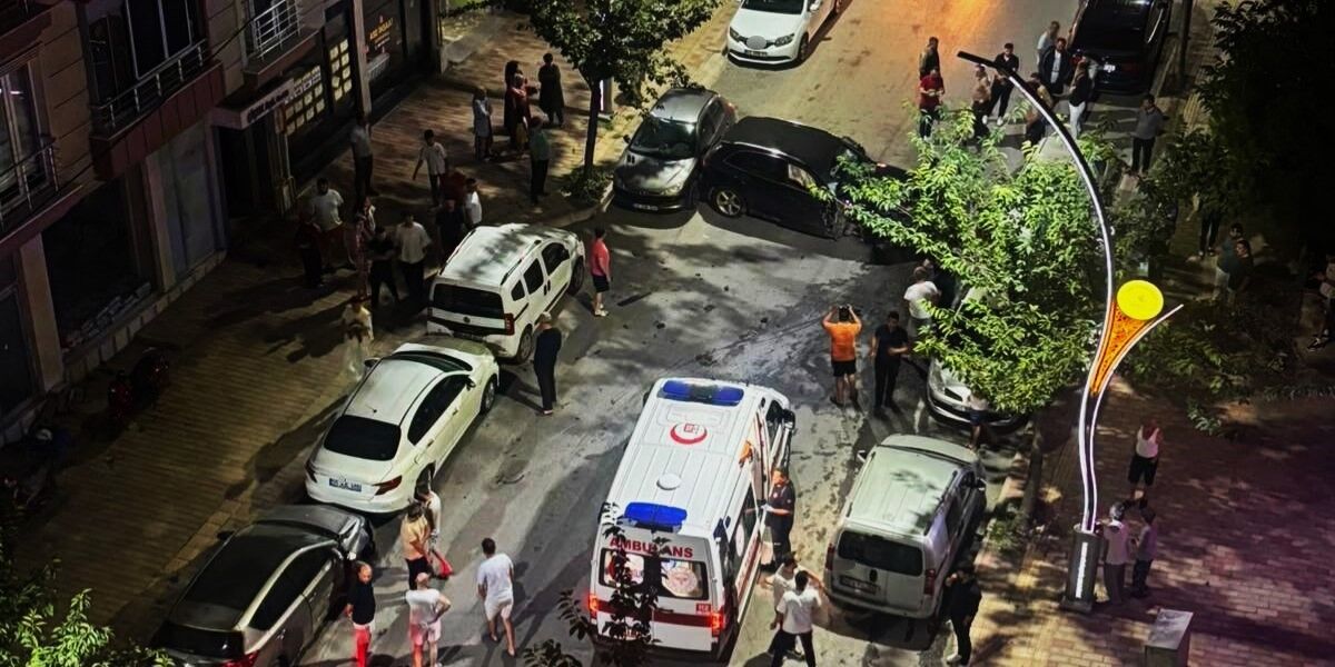 Samsun'da kontrolden çıkan otomobil dehşet saçtı!