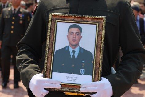 samsun haber. Samsun'da 22 yaşındaki Astsubay Hakan Sevinç'e acı veda