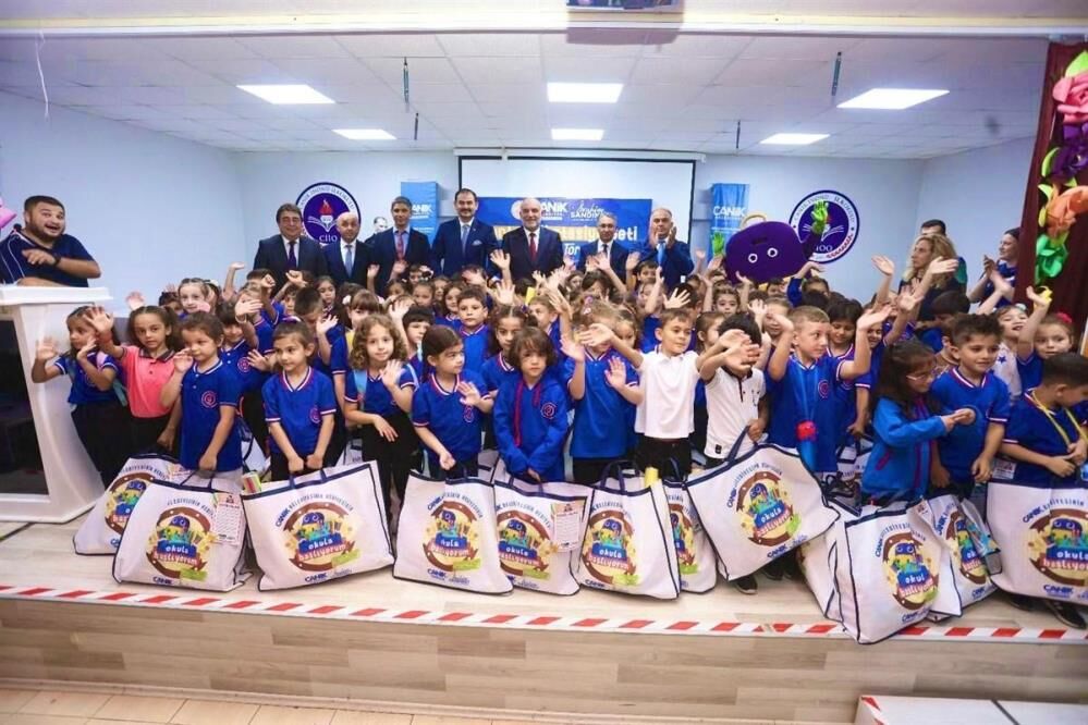 Samsun Haber: Başkan Sandıkçı'dan öğrencilere çifte hediye!