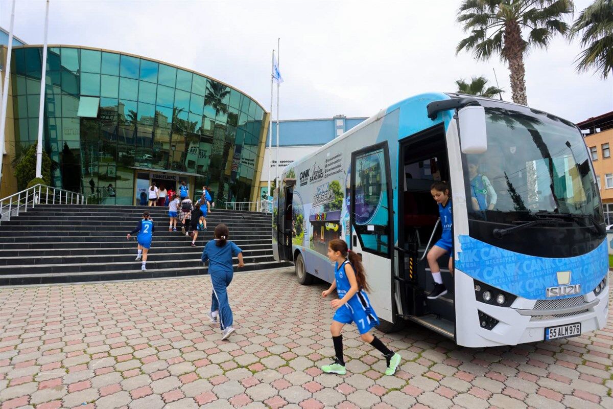Samsun Haber. Canik'te yaz spor okullarına yoğun ilgi