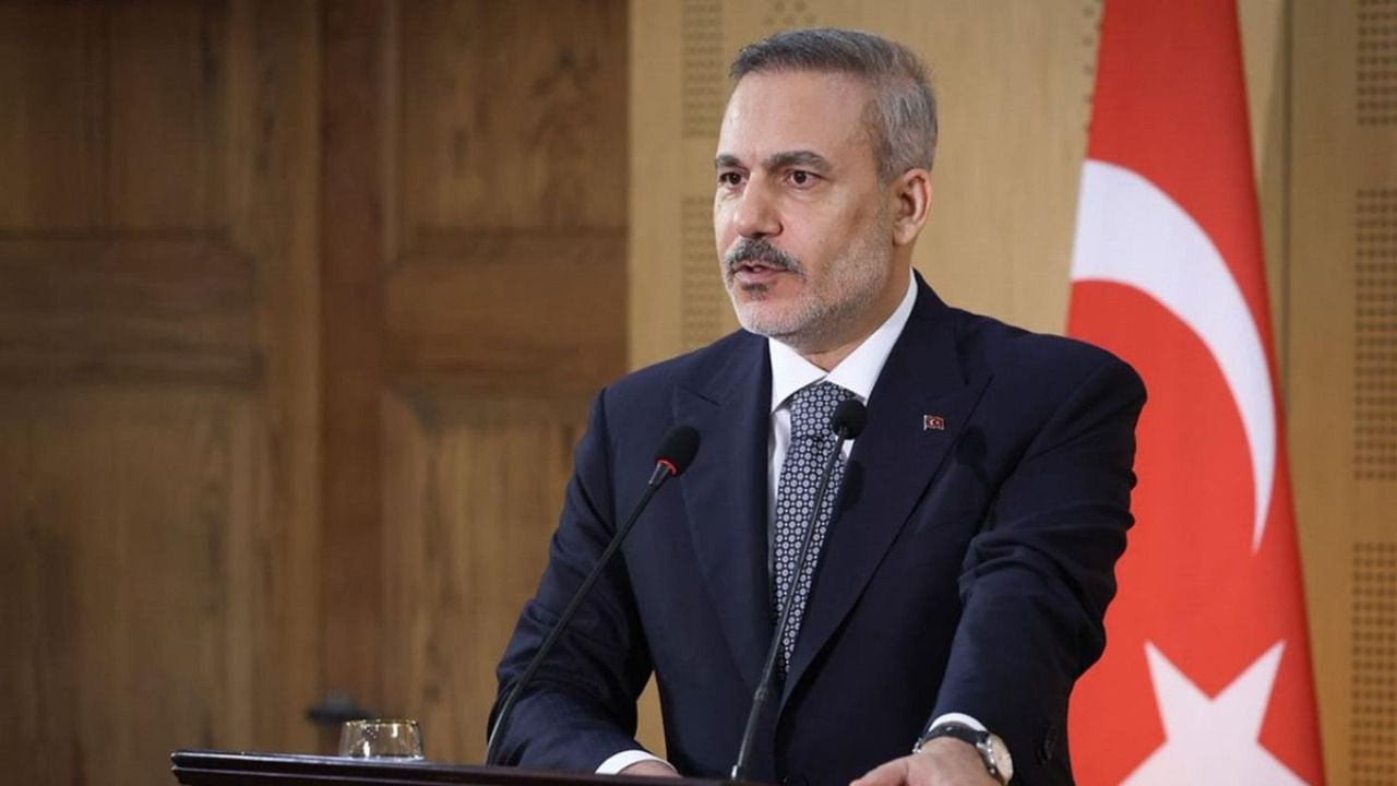 Bakan Fidan salonu terk etti! 10'dan fazla ülke katıldı