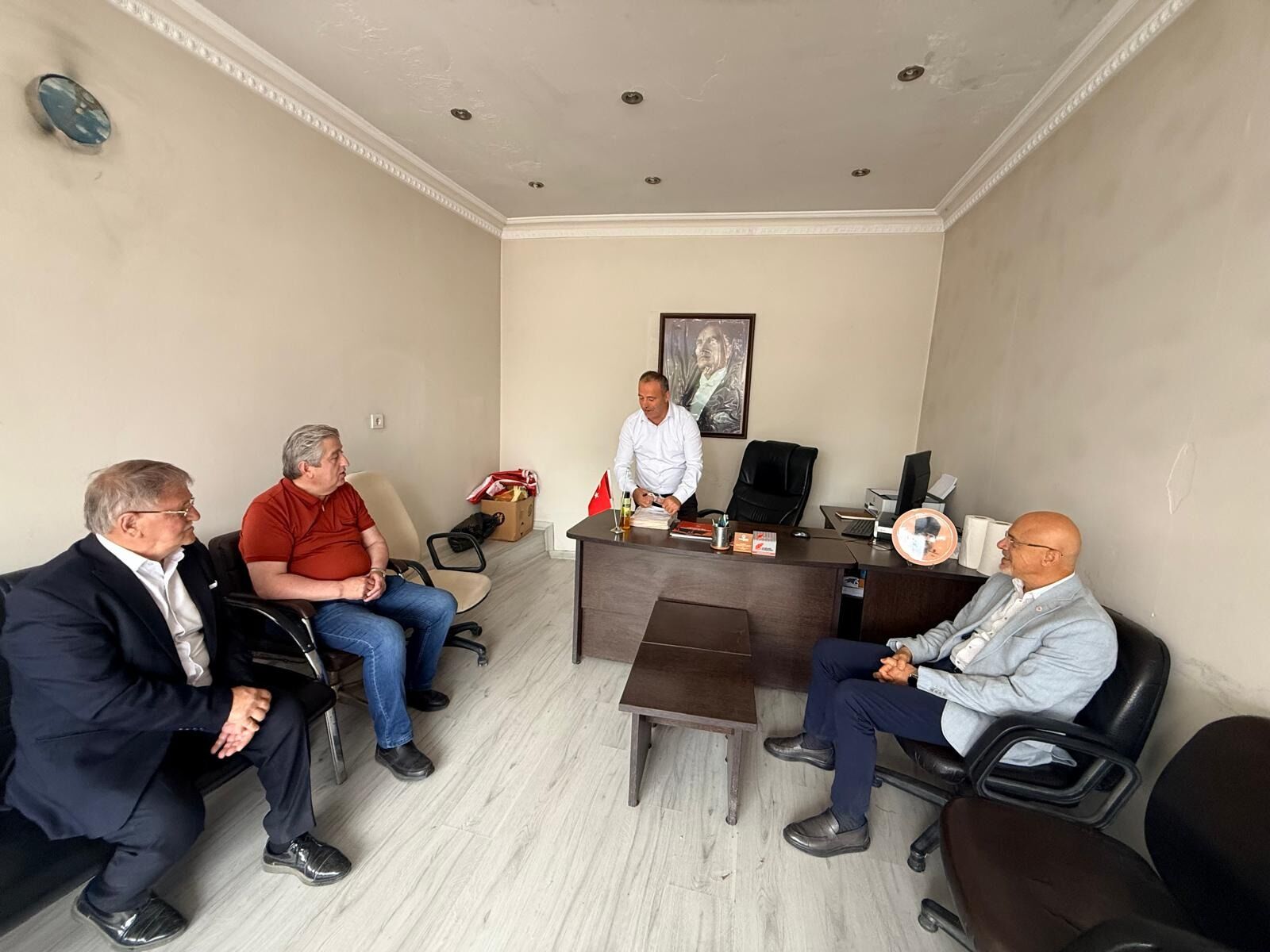 Samsun Haber: Dr. Murat Çan'dan Asarcık'ta teşkilat buluşması