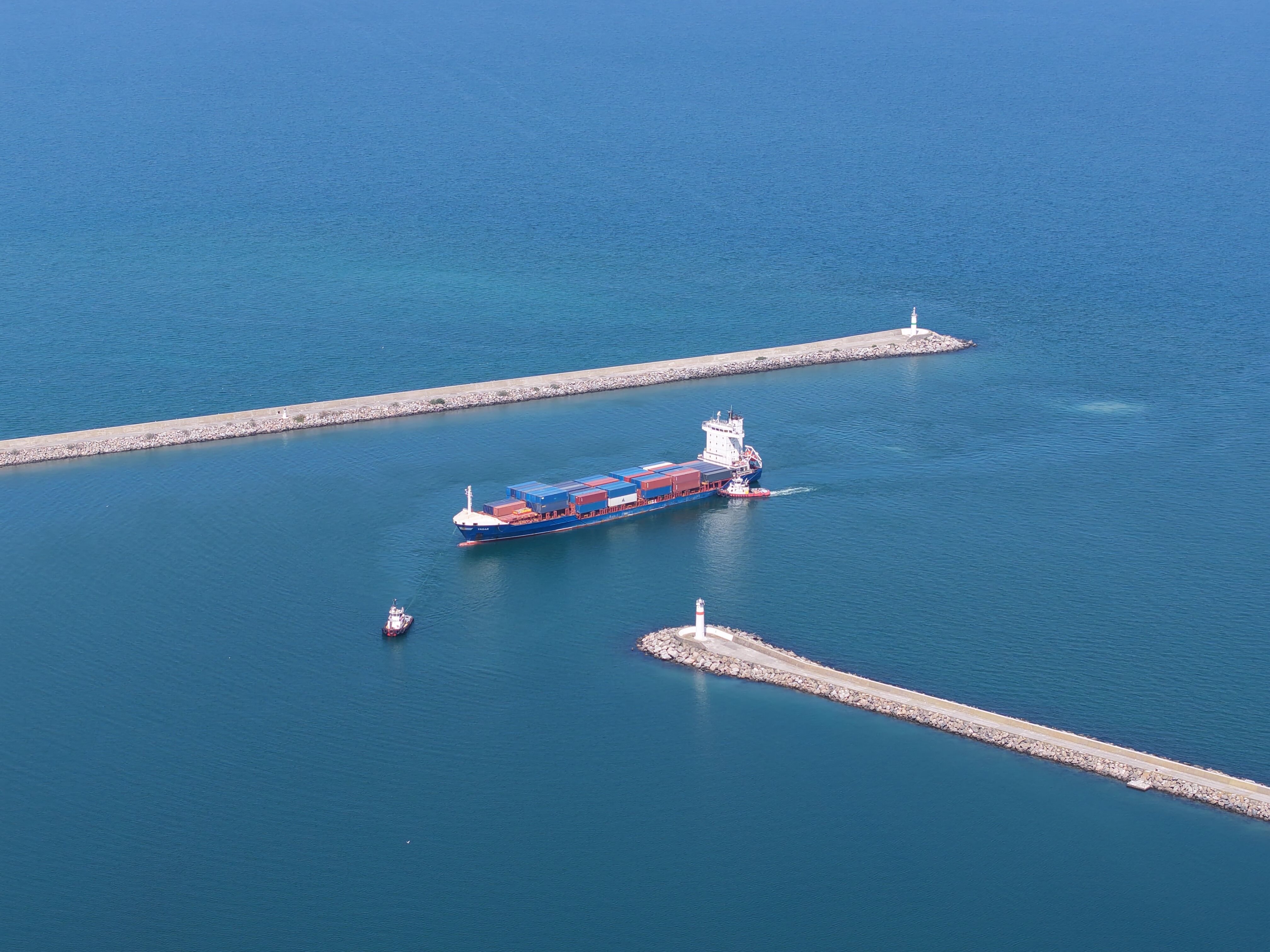 Samsun Haber: Dronla vurulan Türk gemisi Samsun Limanı'na getirildi