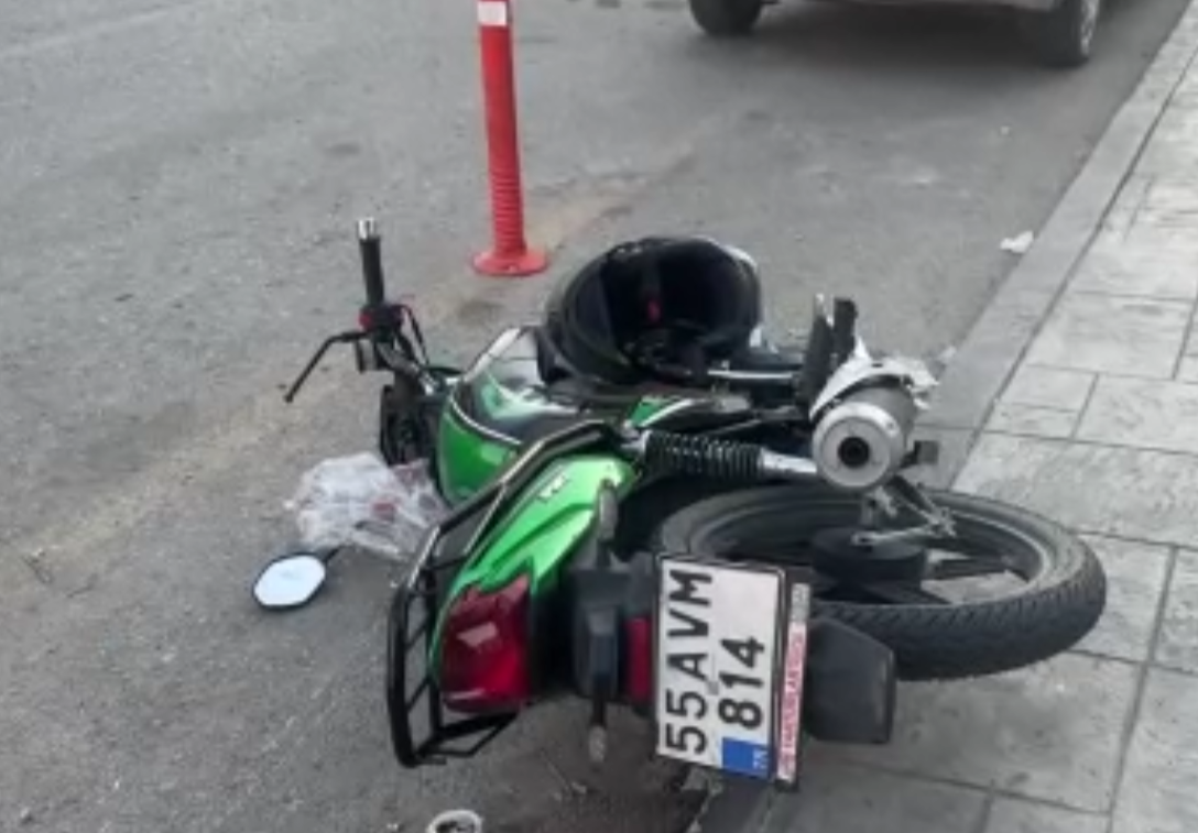 Samsun Haber: Samsun'da korkutan anlar! Otomobille motosiklet çarpıştı
