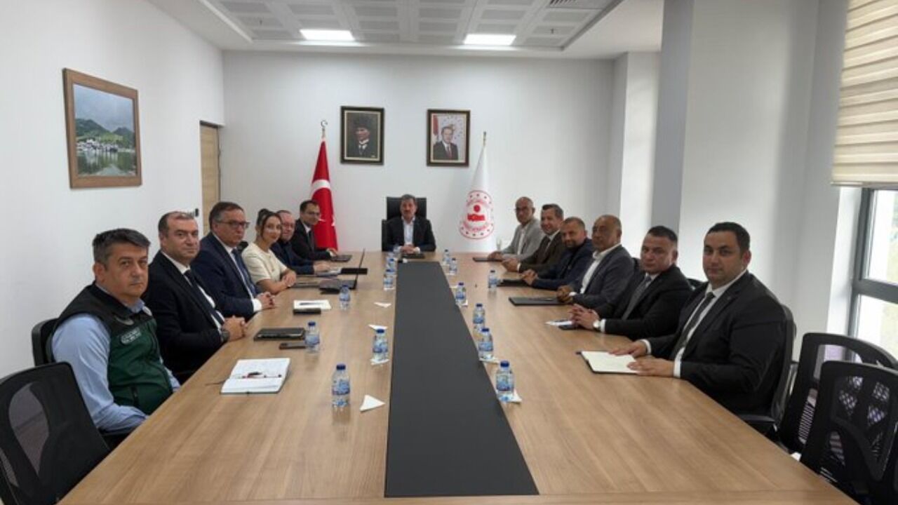 Vali Orhan Tavlı'dan Yakakent çıkarması!