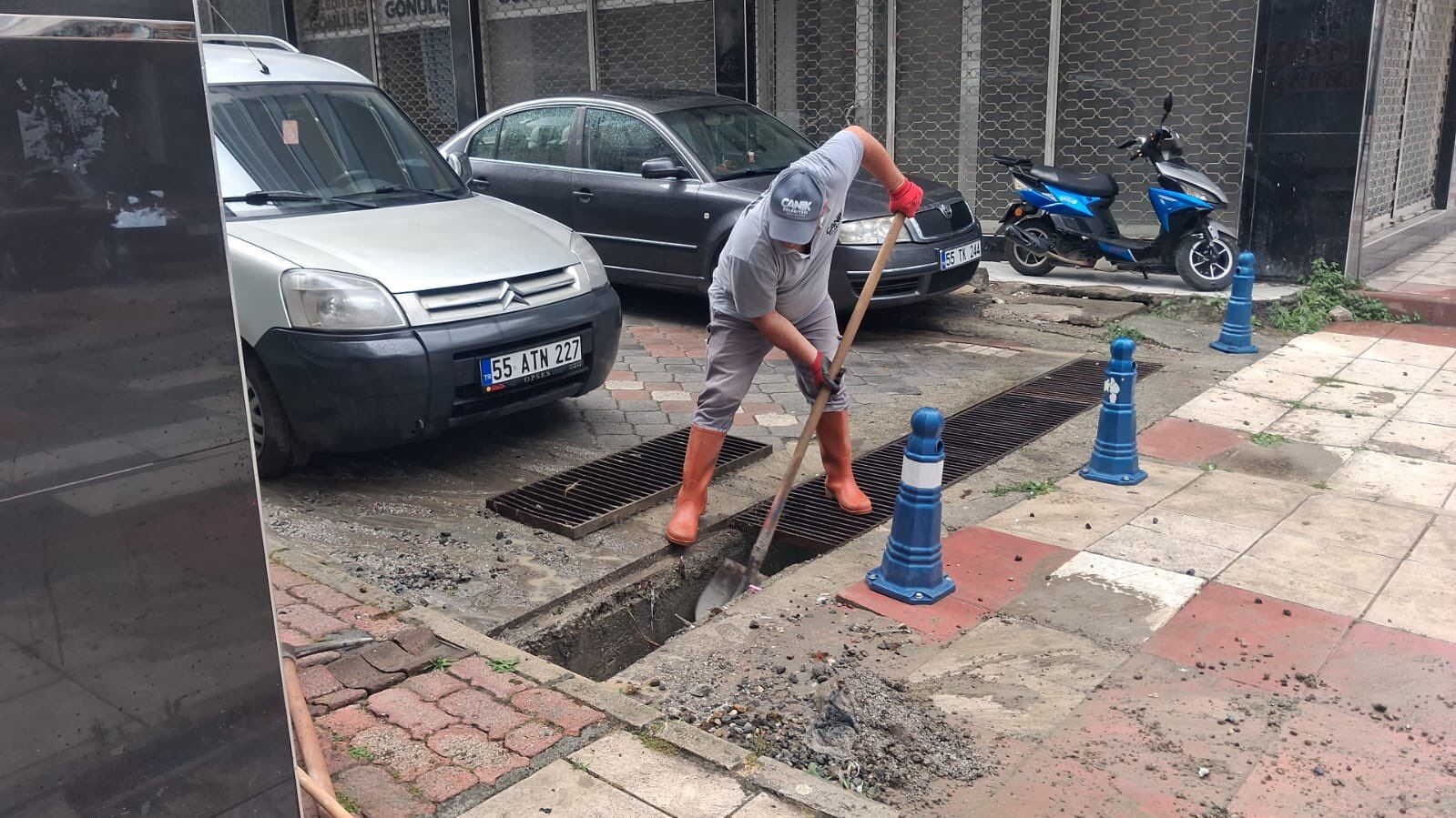 samsun haber: Canik'te sağanak yağışa karşı mazgal temizliği