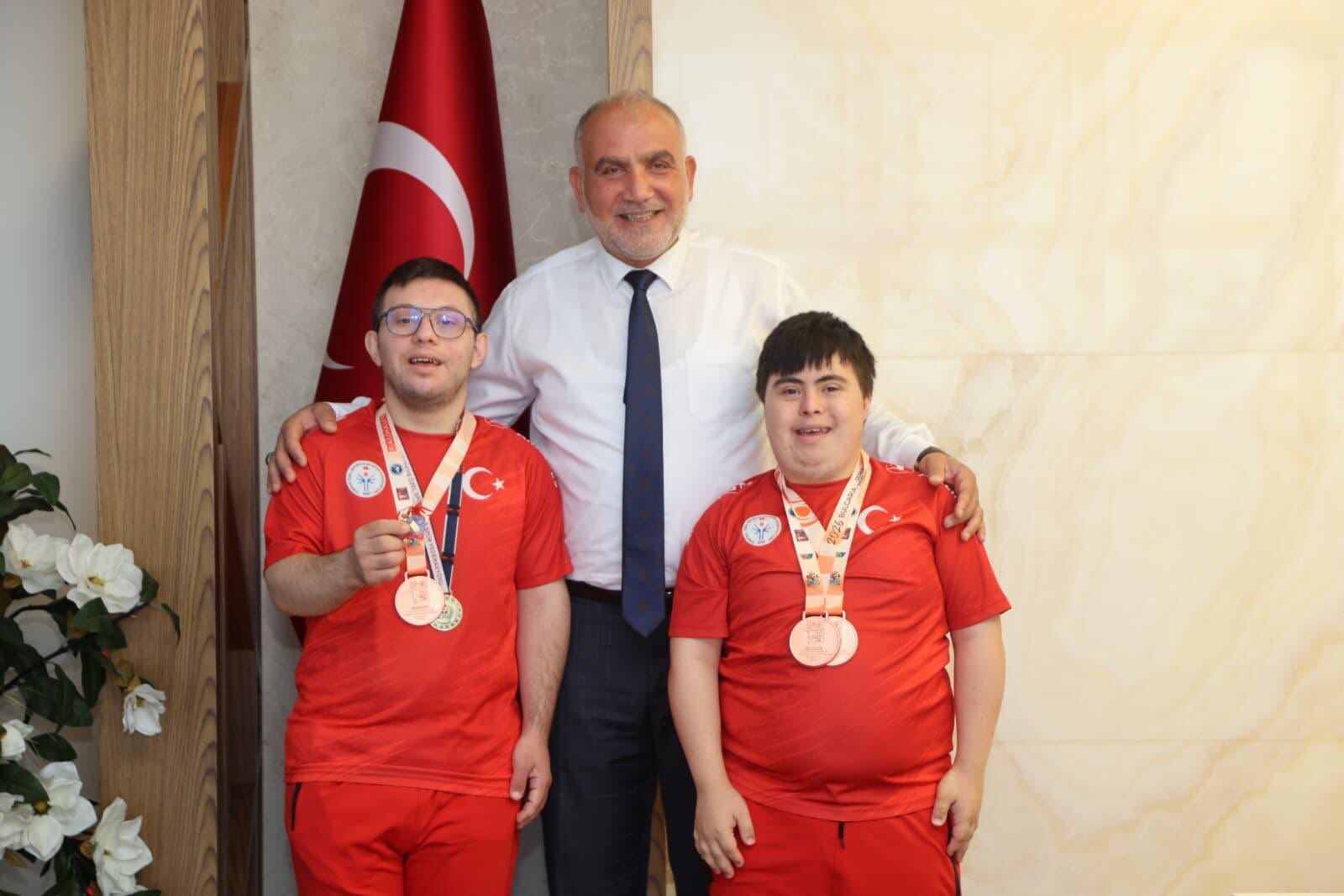 SAMSUN HABER: Dünya Şampiyonası'nda Canik rüzgarı