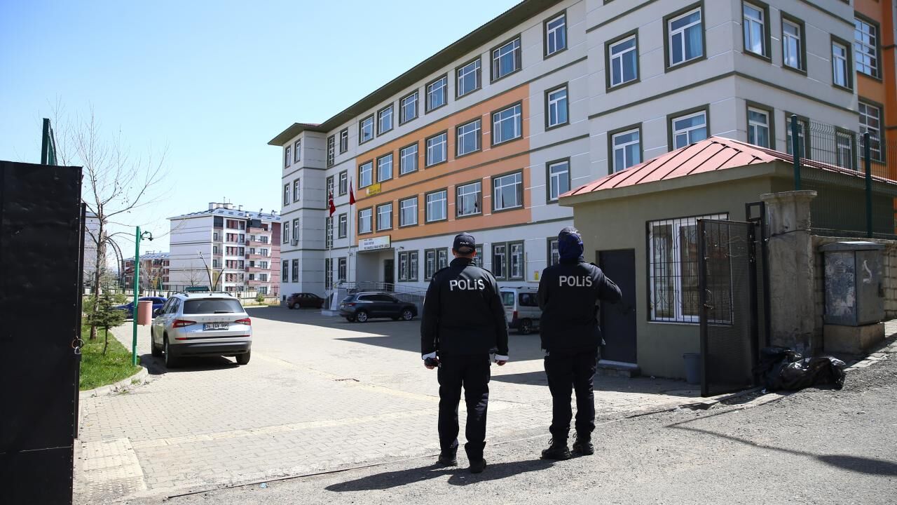 Okullarda dikkat çeken karar! Personellere bu yetki verilecek