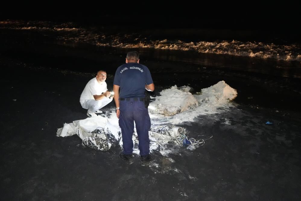Samsun Haber: Samsun kıyılarında ne olduğu bilinmeyen madde! Ekipler alarma geçti