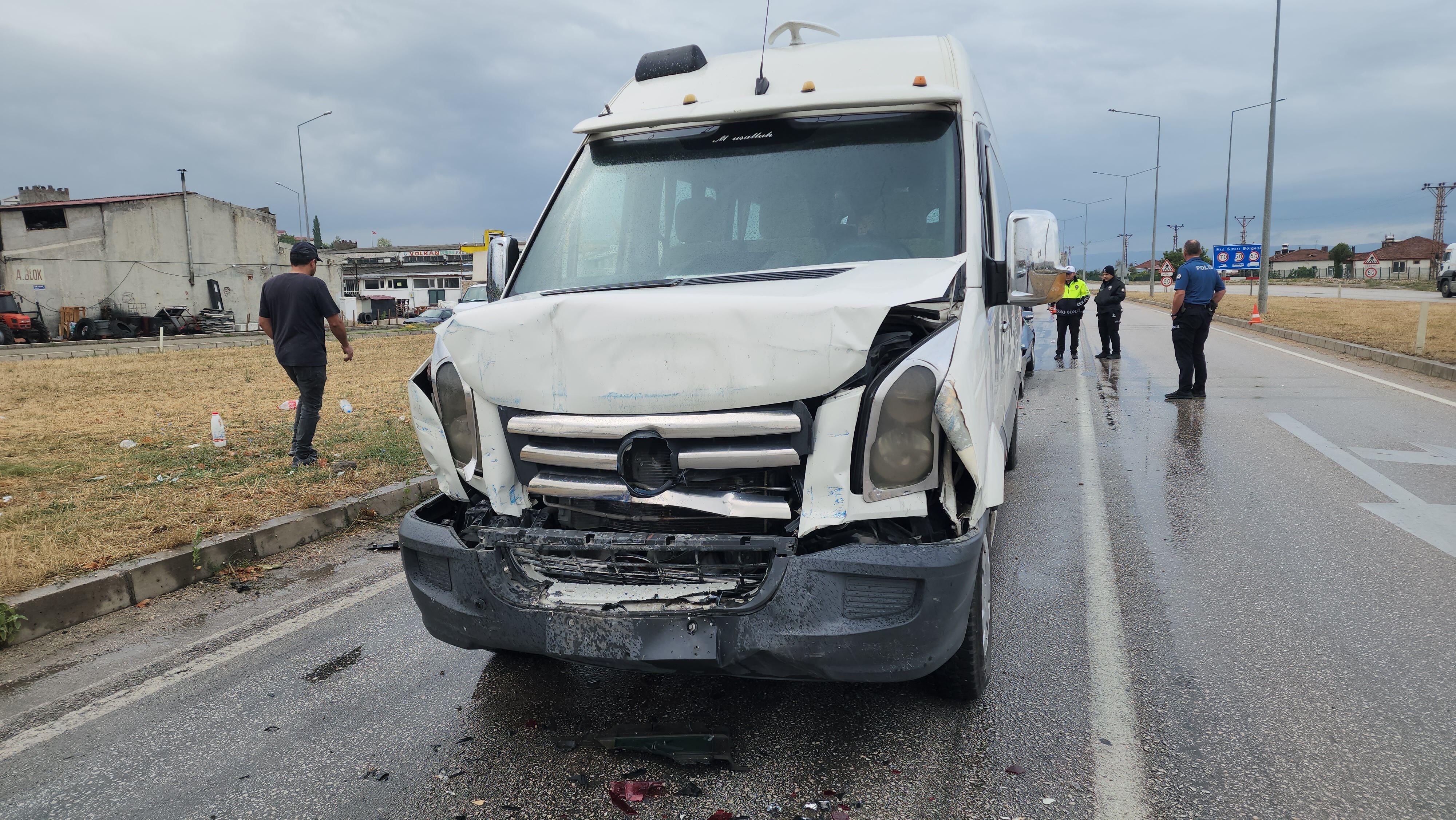 Samsun Haber: Samsun yolunda ıslak zemin zincirleme kazayı getirdi! 11 yaralı