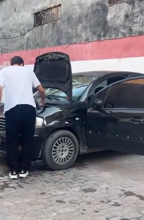 Samsunda Arac Alevlere Teslim Oldu Genc Kurtardi 4