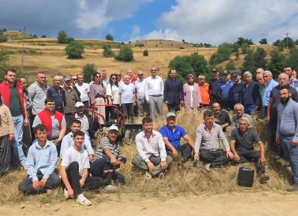 Samsun Haber. Samsun'da ata tohumu geleceğe taşınıyor