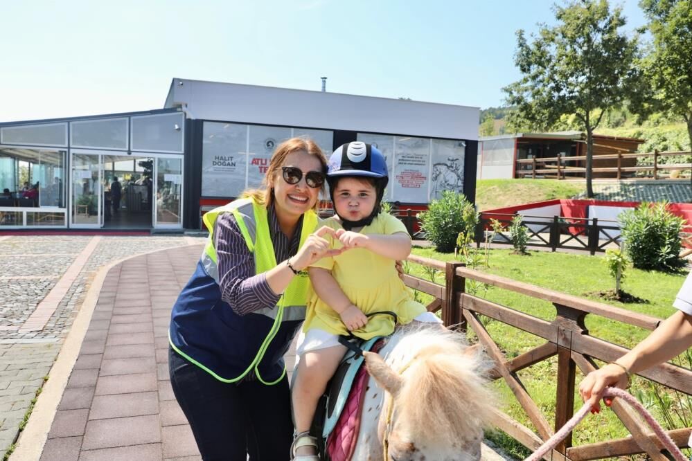 Samsun Haber: Samsun'da atlarla terapi: 413 çocuk yararlanıyor