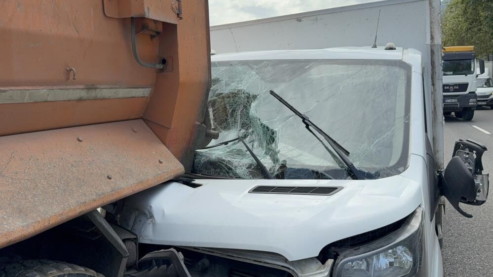 Samsun Haber: Samsun'da korkutan kaza! Kamyonete arkadan çarptı