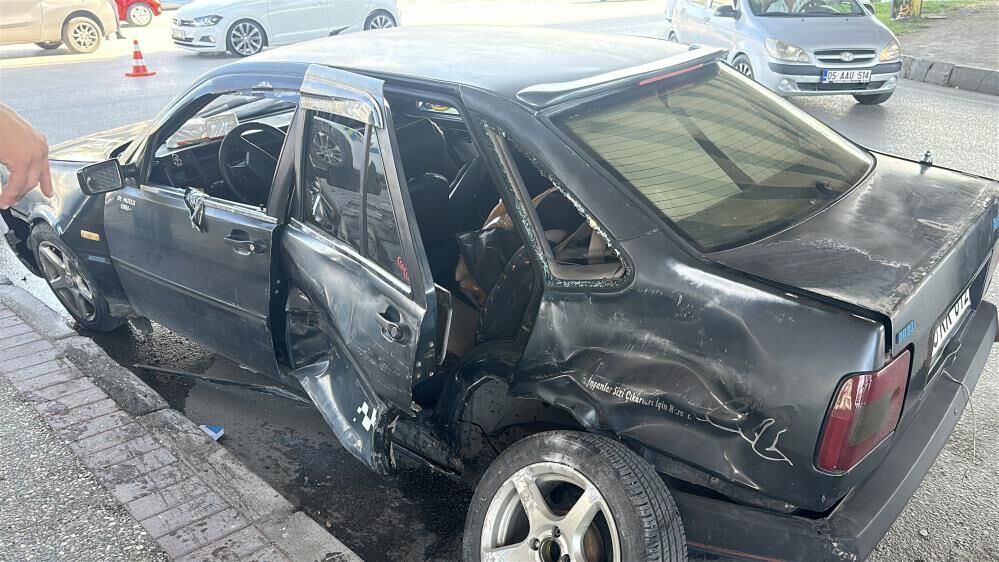 Samsun Haber: Samsun'da otomobil ile kamyonet çarpıştı!