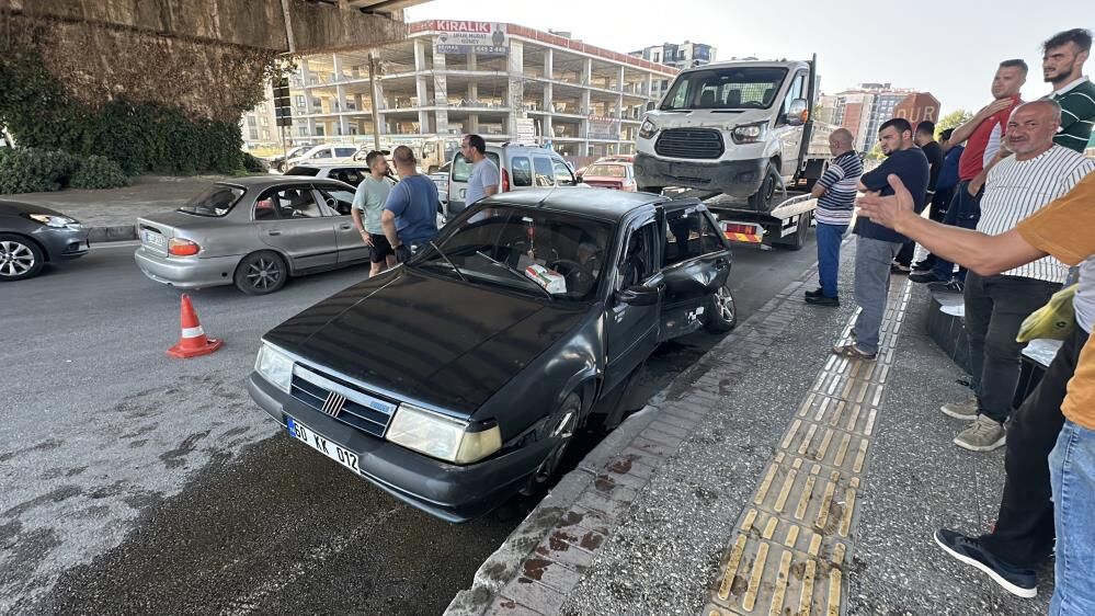 Samsun Haber: Samsun'da otomobil ile kamyonet çarpıştı!