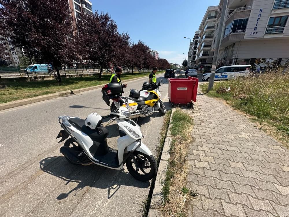 Samsun Haber. Samsun'da korkutan otomobil ile motosiklet kazası