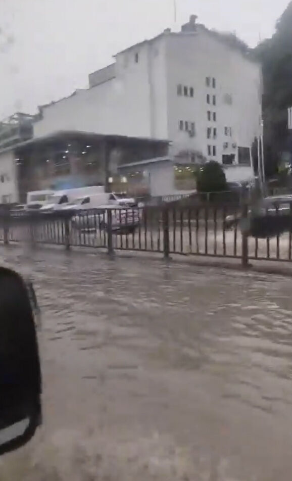 Samsunda Saganak Etkili Oldu 4