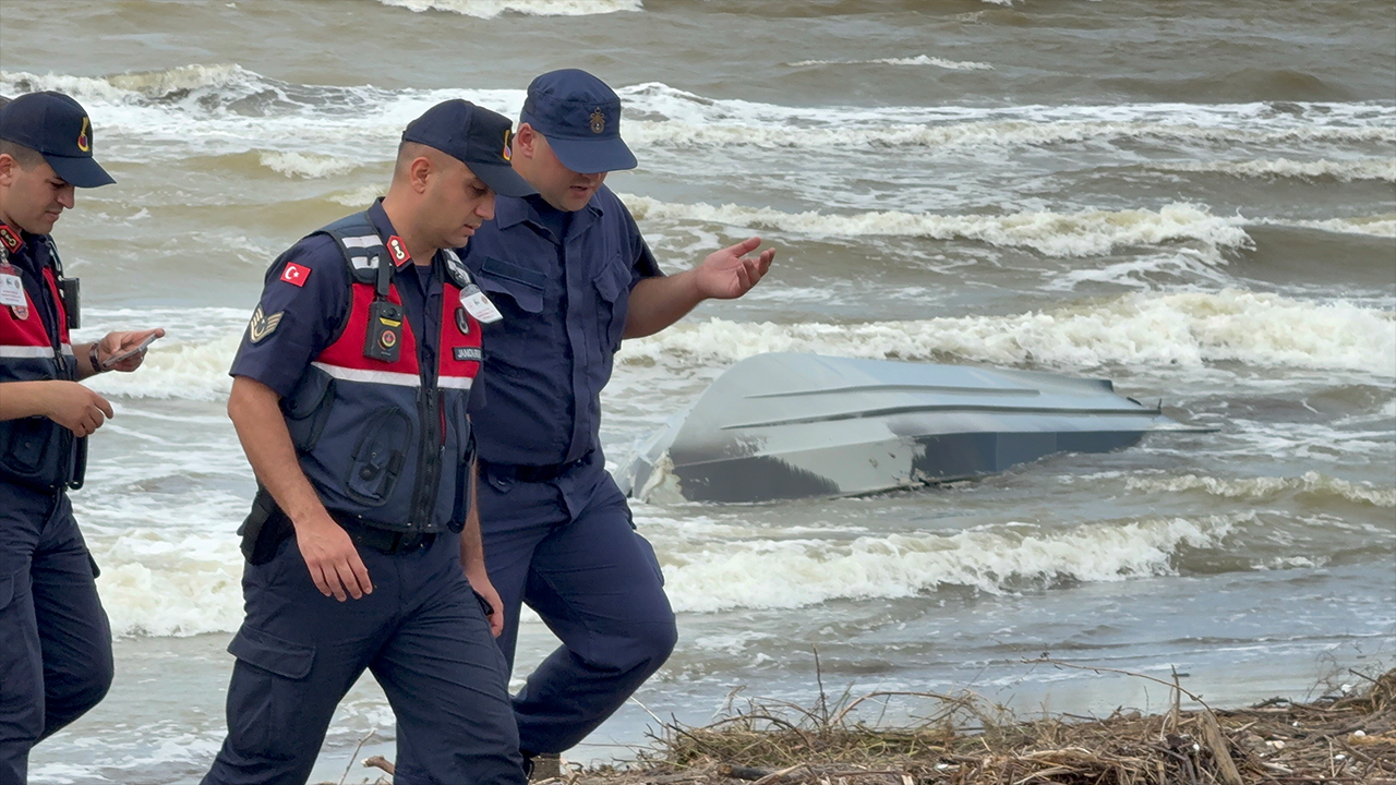 Samsun Haber: Samsun’da sahile vuran insansız deniz aracı alarmı!