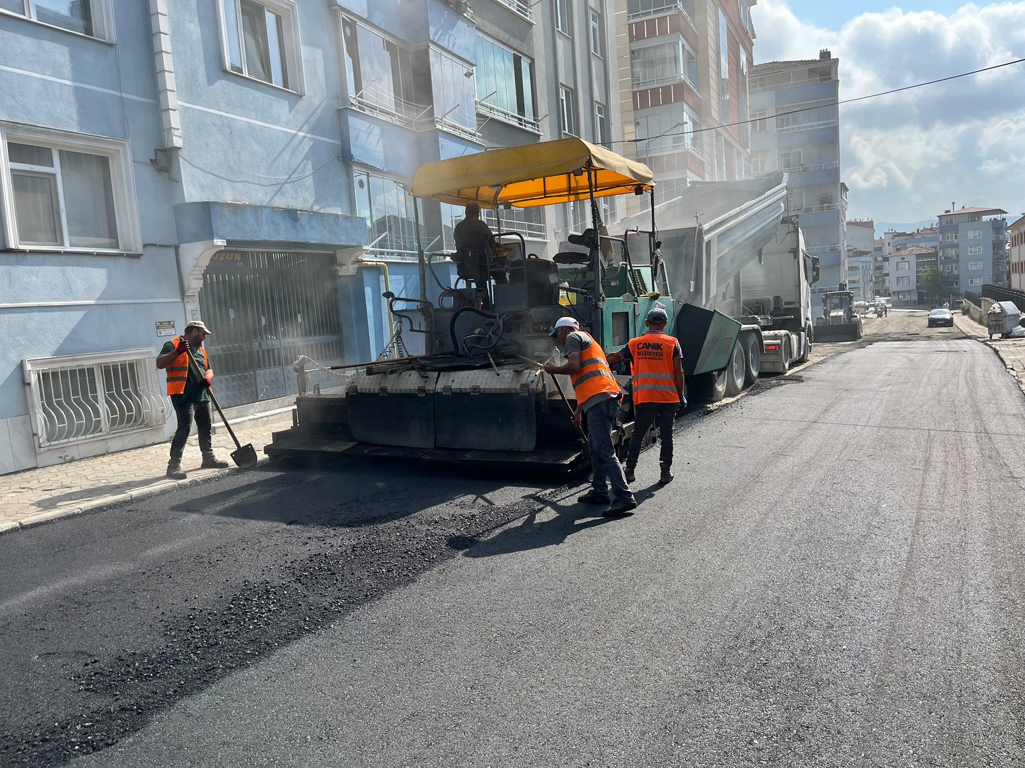 Samsun Haber: Samsun’da yollar yenileniyor! Sıcak asfalt çalışması sürüyor