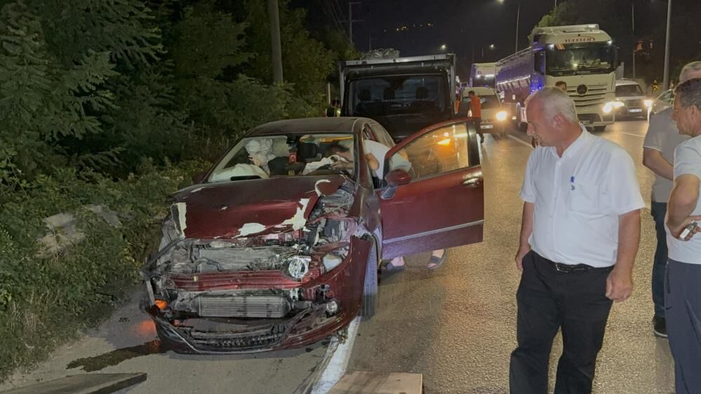 Samsun Haber. Samsun'da zincirleme kaza! 4 araç birbirine girdi