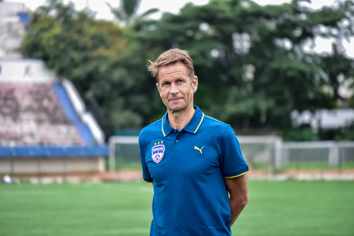 Samsunspor Haber: Samsunspor Futbol Akademisi'nde Jan van Loon dönemi