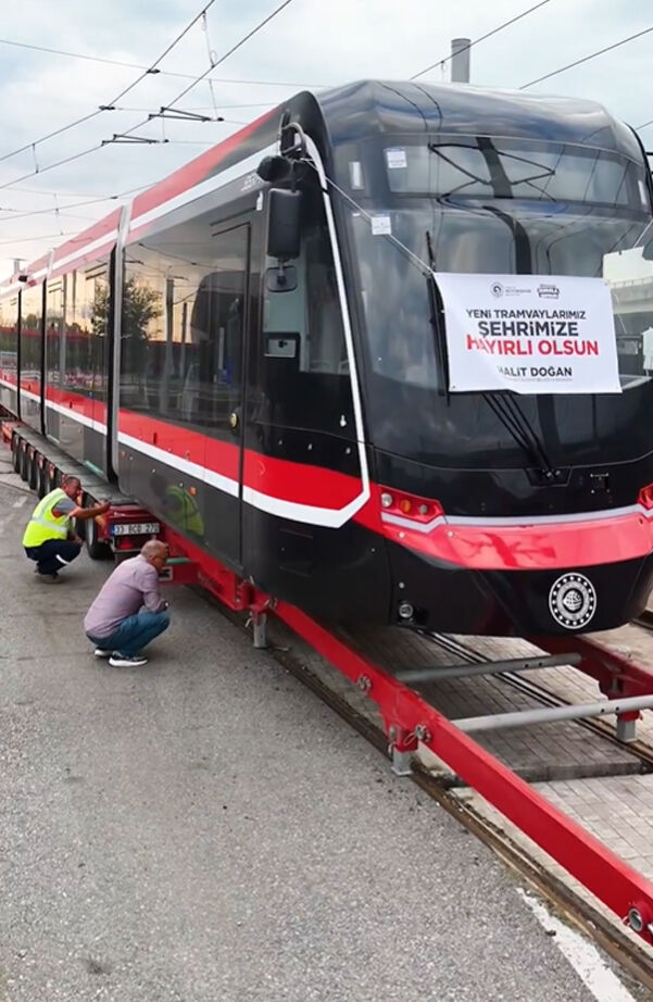 samsun haber: Yeni tramvay Samsun’a ulaştı! Ulaşım filosu büyüyor 