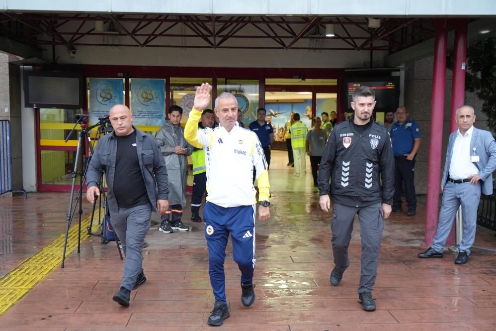 Samsunspor Haber: Sarı-lacivertliler Samsun’a indi! Taraftardan yoğun ilgi