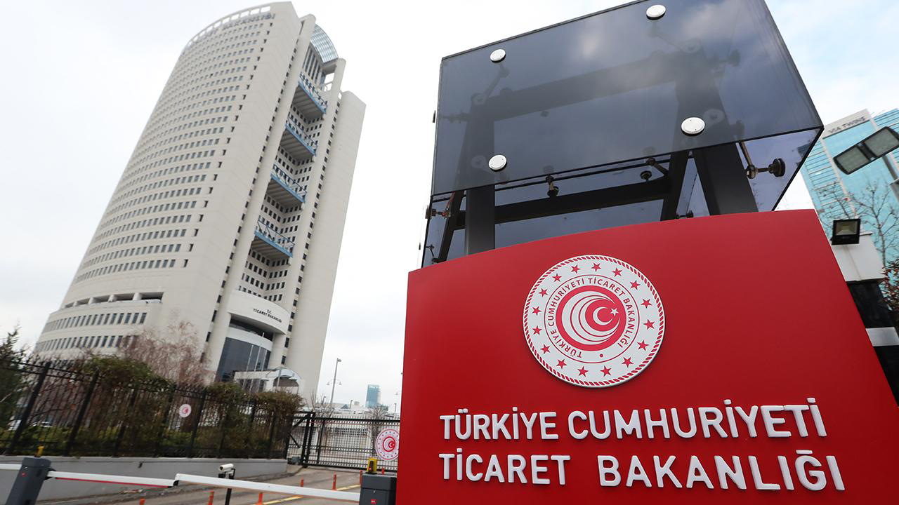 Ticaret Bakanlığı 4 bebek giyim ürününü toplatıyor!