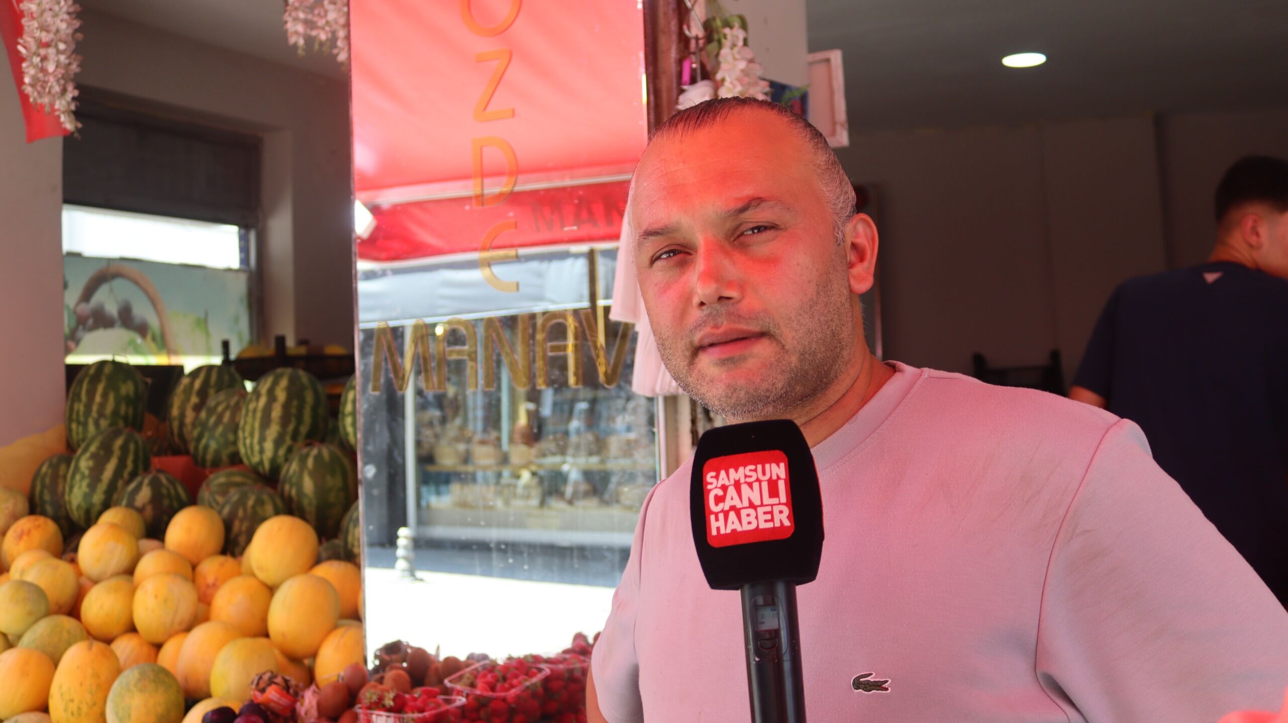 samsun haber Samsun'da meyve tezgâhlarında dikkat çeken tablo!