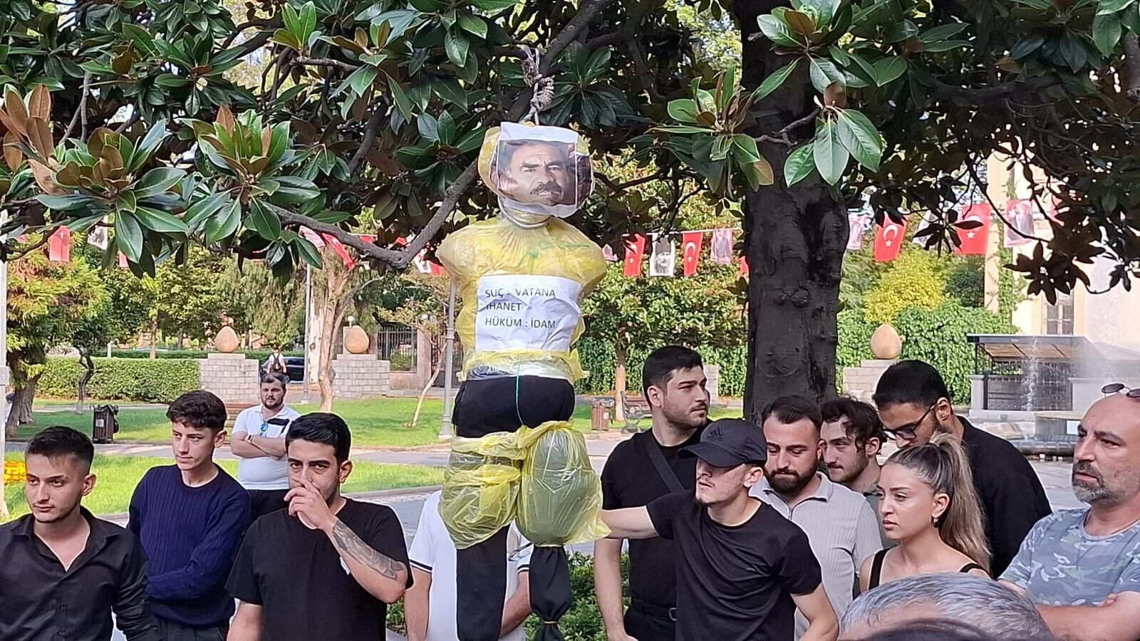 samsun haber: Samsun'da kanun teklifine tepki! Zafer Partisi'nden dikkat çeken protesto
