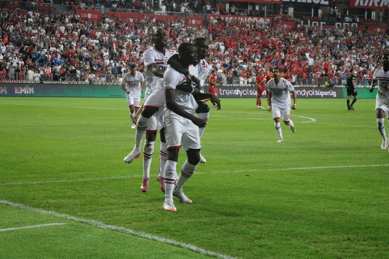 Samsunspor Haber: Samsunspor son anda 1 puanı aldı! 3-3