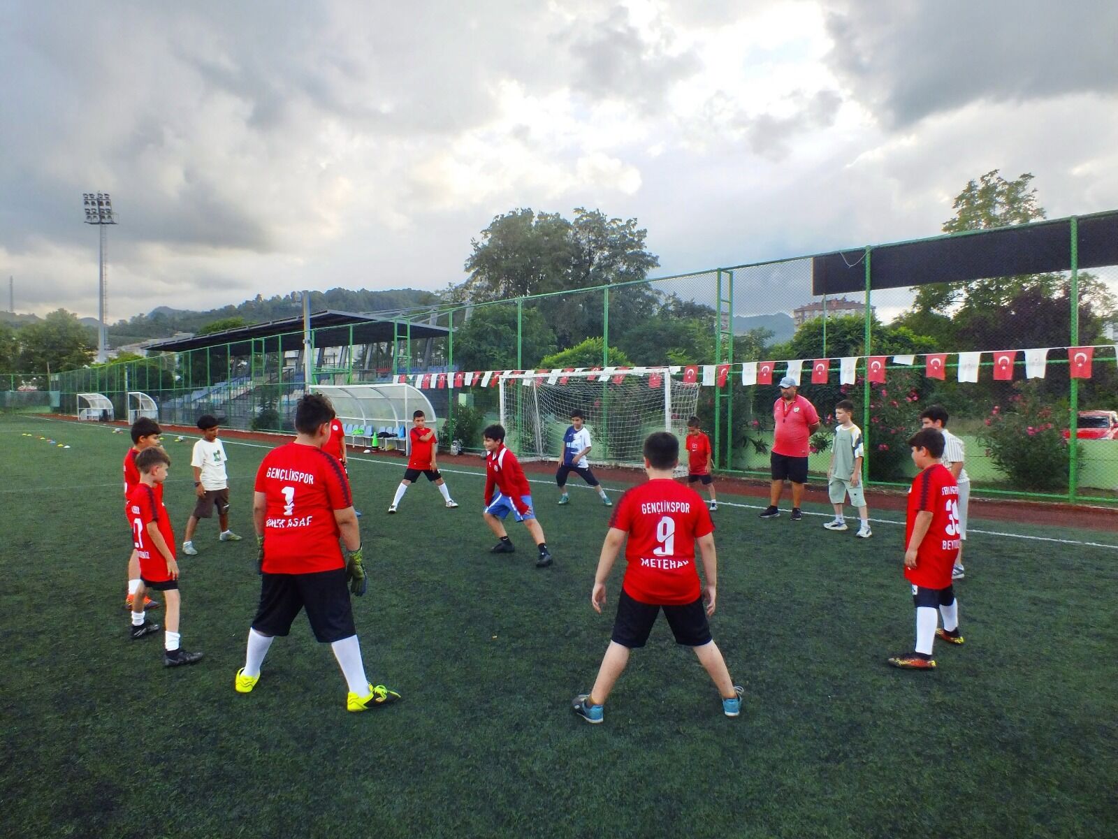 samsun haber: Salıpazarı’nda spor coşkusu! Minikler sahada