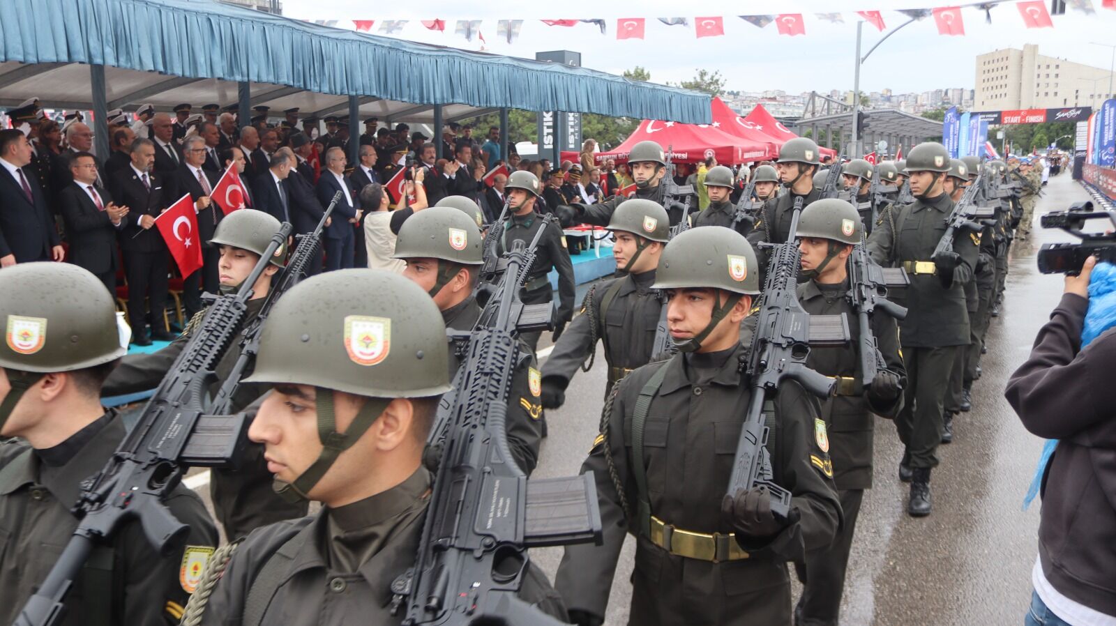 samsun haber: Samsun’da 30 Ağustos coşkusu yağmura rağmen sürdü